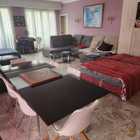 Big Apart 140M2 5Min Walk To Beach Sea &Promenade 3 Double Rooms,Big Living Room 42M2, 3 Showers,9 Beds, Free Parking Niza Exterior foto