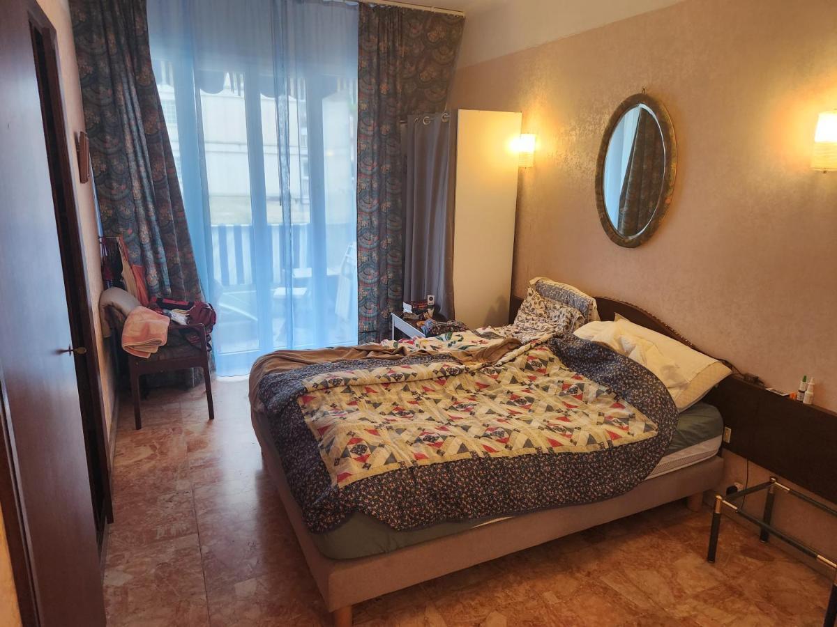 Big Apart 140M2 5Min Walk To Beach Sea &Promenade 3 Double Rooms,Big Living Room 42M2, 3 Showers,9 Beds, Free Parking Niza Exterior foto